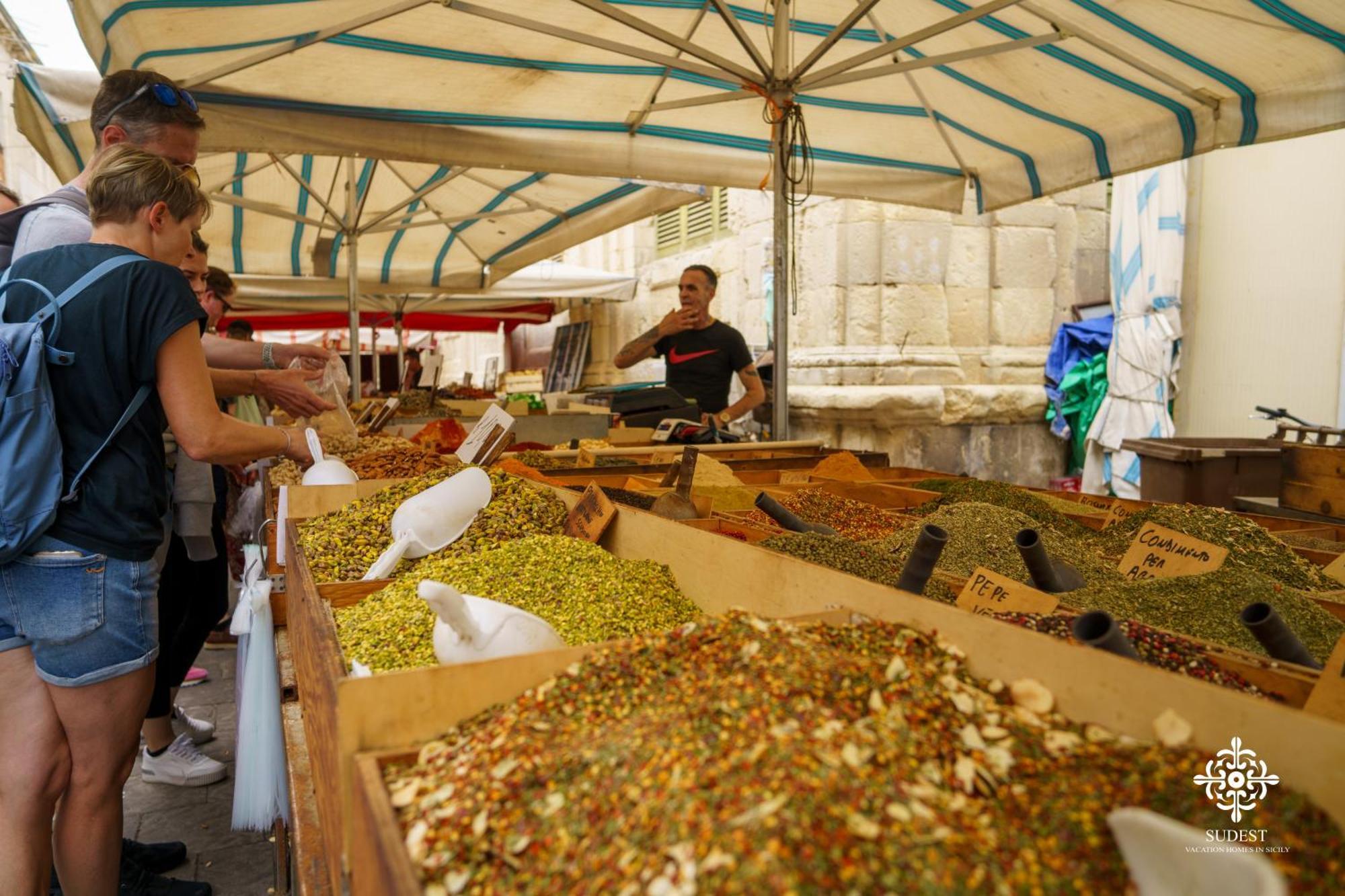 La Terrazza Sull'Antico Mercato Di Ortigia Syracuse ภายนอก รูปภาพ