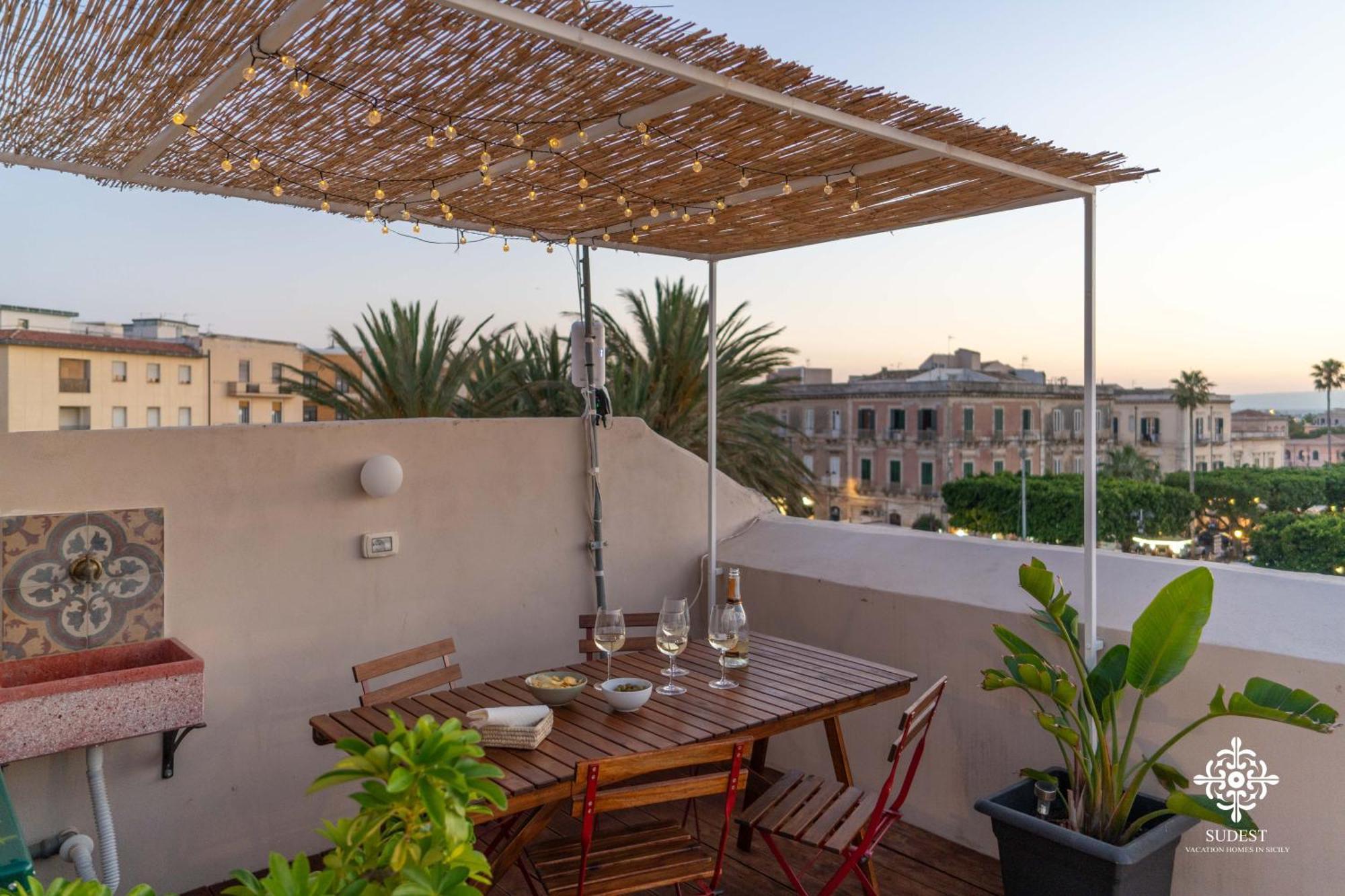 La Terrazza Sull'Antico Mercato Di Ortigia Syracuse ภายนอก รูปภาพ